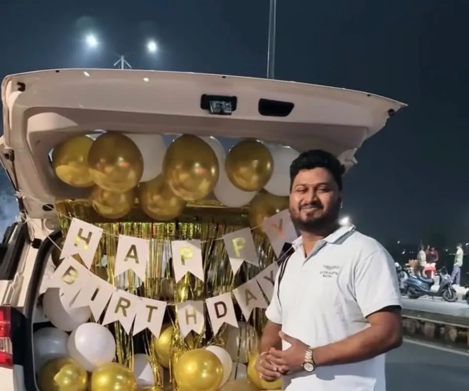 बिलासपुर में सड़क पर बर्थडे पार्टी और आतिशबाजी, रायपुर में पदस्थ नायब तहसीलदार विपिन पटेल के मामले में FIR दर्ज