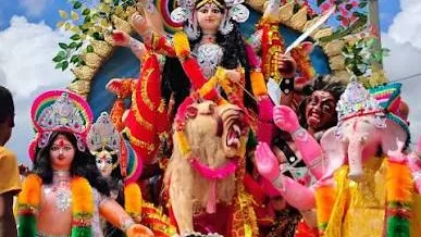 प्रतिमा विसर्जन के दौरान हुई घटना, डीजे की तेज आवाज रोकने पर पुलिसकर्मी से मारपीट, घायल आरक्षी की शिकायत पर मुकदमा दर्ज