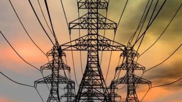 बनकटिया फीडर से जुड़े 65 गांवों में बिजली संकट, 15 घंटे से आपूर्ति ठप